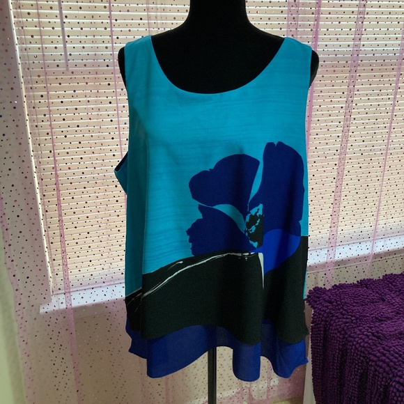 NEW YORK & CO. - FEMININE BLOUSE (NEW) WITH TAGS - Picture 2 of 7